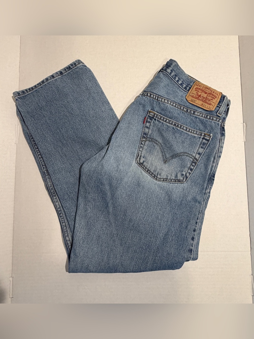 Vintage Levi's Men's Light Blue Straight Jeans 34x32